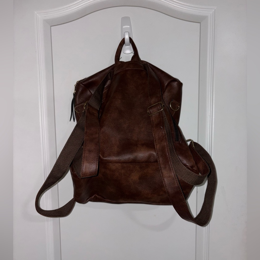 Dora & Liz Elegant Brown Leather Backpack with Pockets - Picture 10 of 10